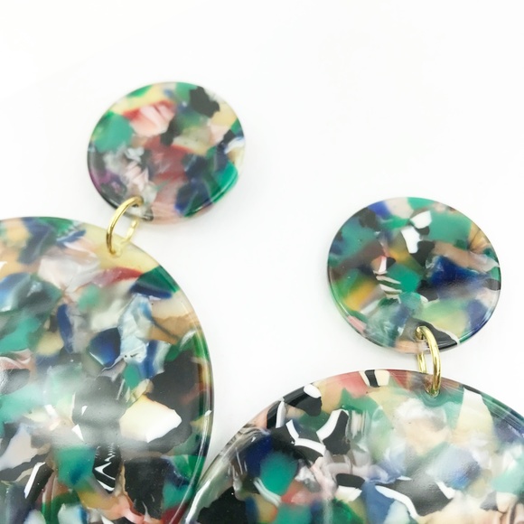 Circle Drop Earrings in Green - Picture 4 of 8